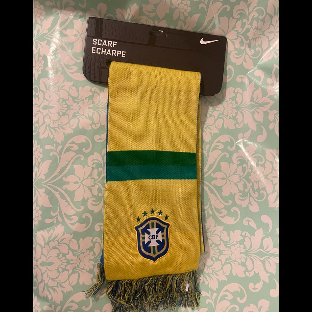 Nike brazil soccer scarf (unisex)
